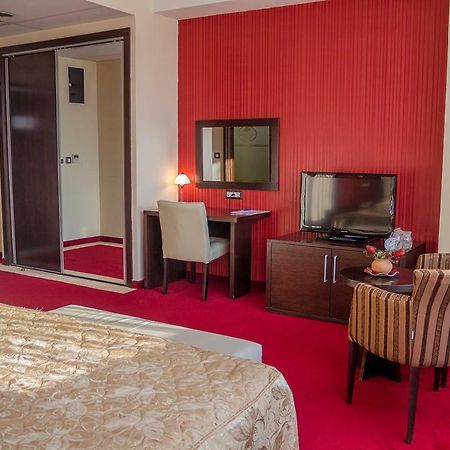 Tcc Grand Plaza Hotel Skopje Eksteriør billede