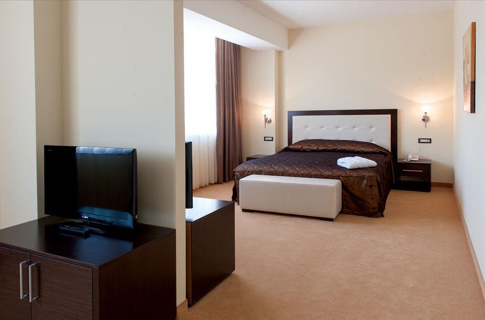 Tcc Grand Plaza Hotel Skopje Eksteriør billede