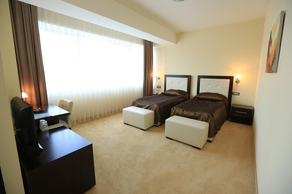 Tcc Grand Plaza Hotel Skopje Eksteriør billede