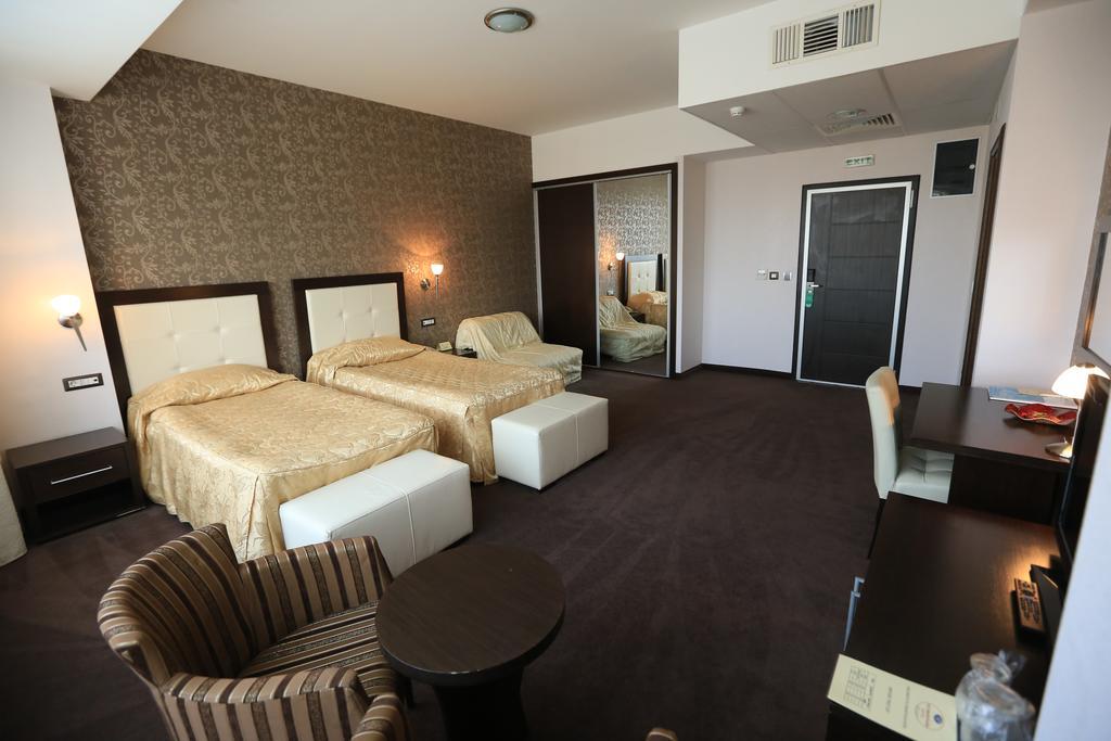 Tcc Grand Plaza Hotel Skopje Eksteriør billede