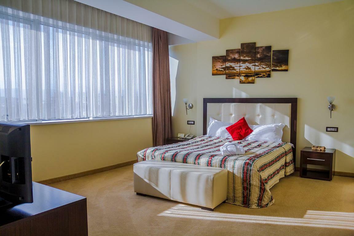 Tcc Grand Plaza Hotel Skopje Eksteriør billede